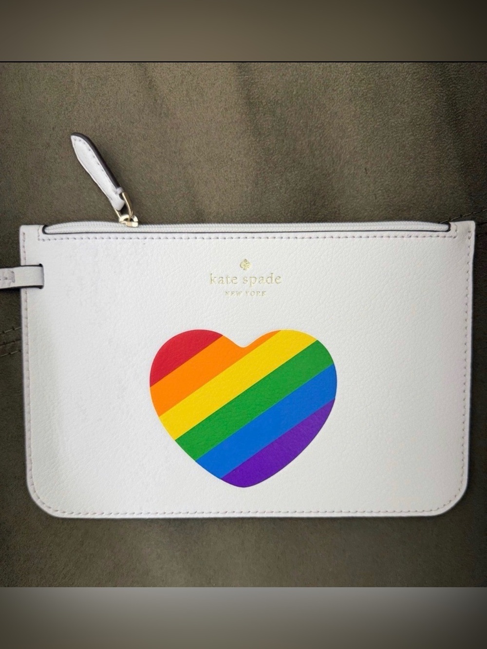 Kate Spade White Rainbow Heart Wristlet EUC
